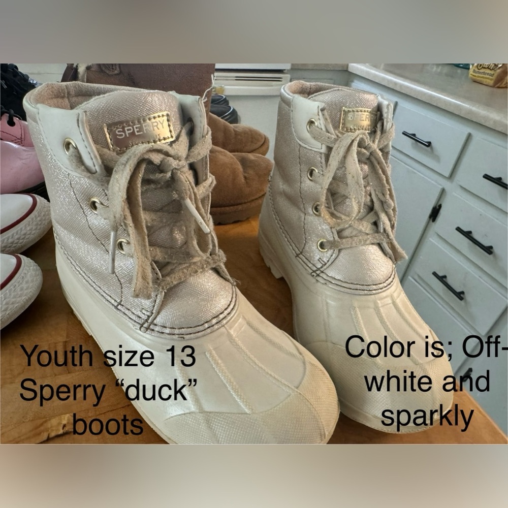 Girls Sperry rain boots